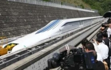 世界上最快的磁悬浮列车，LO型磁悬浮列车时速达603公里