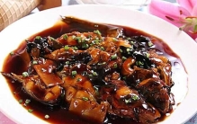 上海旅游必尝七种特色美食，红烧鮰鱼排第一