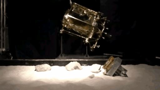 三项世界纪录！日本登月器实拍照公布，发动机喷管砸向月面！