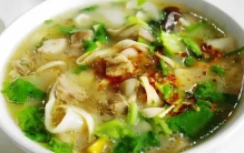 郑州著名的十大美食：胡辣汤排第二，郑州烩面位列第一