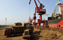 储量超44亿吨，全球最大铁矿实现开采重启，却需要中国同意？