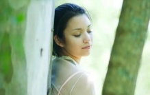 一场生命的惊涛骇浪：25岁女子与罕见病的抗争