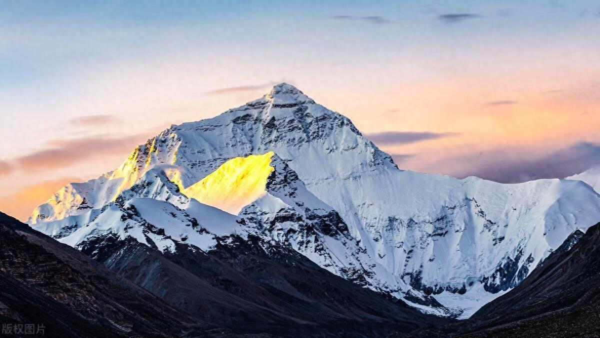 揭秘地球之巅：世界最高峰不是珠穆朗玛峰？！