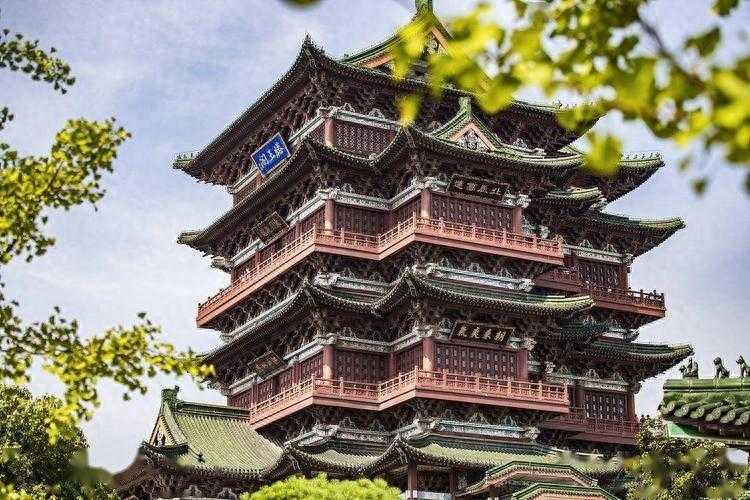 100年前全球最高的摩天大楼：建成高度241米，当时中国还在清朝！