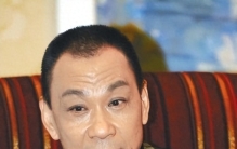 娱乐圈潜规则曝光！年轻演员揭露黑幕，引发社会震动！