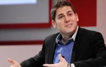 新加坡十大富豪排行榜：张勇、舒萍夫妇上榜，第一名是他