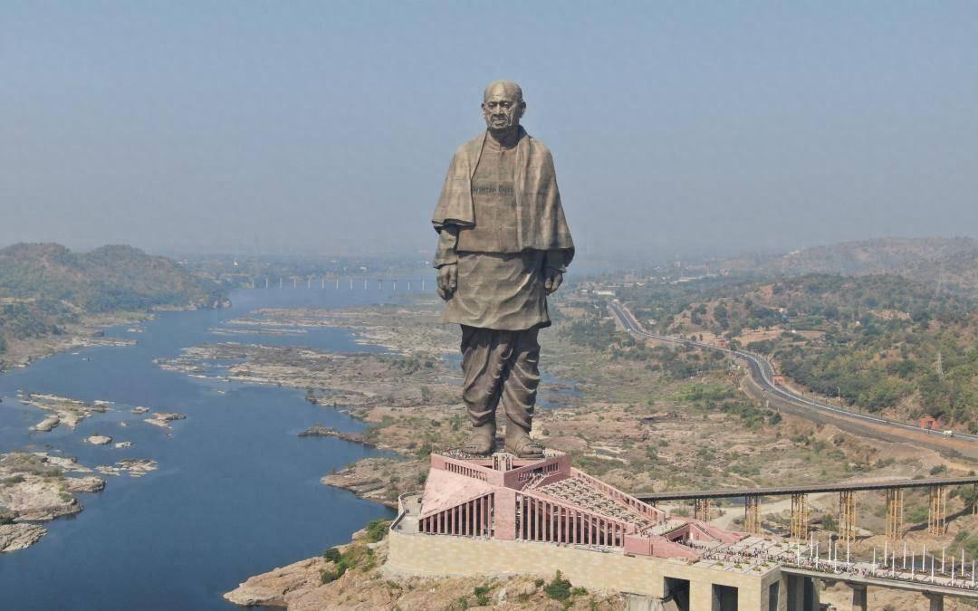 印度百姓彻底怒了，耗资340亿造全球最高雕像，却被爆是中国制造