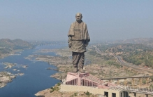 印度百姓彻底怒了，耗资340亿造全球最高雕像，却被爆是中国制造