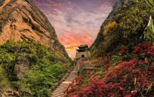 中国十大军事建筑排行榜：长城排第九，剑门关排第一