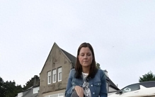 世界奇闻怪事-天上落下冰箱大的冰块