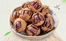 杭州十大必买零食：龙井茶糕上榜，临安山核桃居榜首