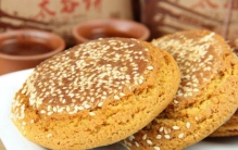 山西必买十大特产零食：太谷饼排榜首，平遥牛肉干紧随其后