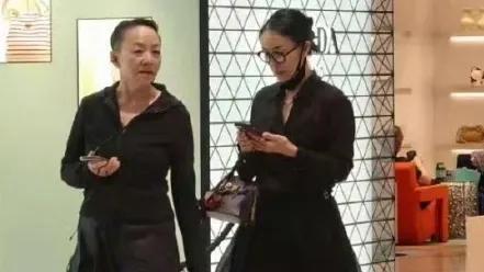 揭秘娱乐圈最刚姐妹：互骂30年却越处越铁