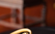 适合四五十岁佩戴的黄金首饰排行榜前十名：经典永不过时。