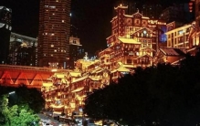 日本洗浴文化：“男女混浴”要求一丝不挂，女性的隐私如何保护？