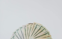 让钱主动来找你：17个让你脱胎换骨的吸财体质修炼法