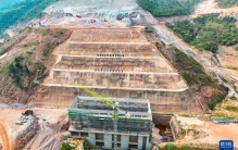 记者手记丨那巴龙格河的日与夜