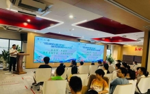 共筑航天梦，探索浩瀚宇宙