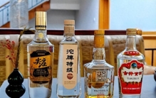 颠覆认知！2025年浓香酒前十排名大洗牌，看看你常喝的那款排第几？