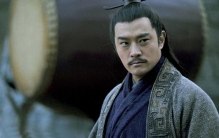 三国英豪的巅峰之作：周瑜的军事天才与人格魅力全景解析