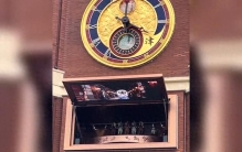 机械齿轮转动历史！打卡五大道最具故事感的街角风景