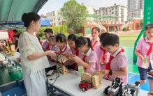 当AI走进乡村课堂：中国电信石家庄分公司以科技之力浇灌乡村振兴希望之花