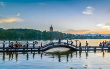 今年国内最火的自然景观旅游胜地前十排名，你都去过哪些？