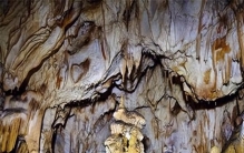 长相怪异的石笋，为何它长得如此规整？达姆克勒数给出科学答案