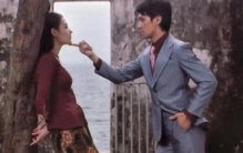 27年情谊破屏而来,周星驰的VCR与张柏芝的泪光，娱乐圈最珍贵的真