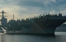 美国一声令下，世界最大航母异动，中国好友危险，800万大军备战