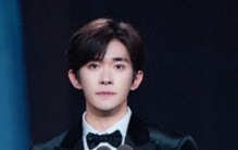 易烊千玺金鸡封帝，王俊凯同台总露怯！谁才是真赢家？