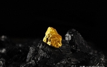 含黄金物品纯度排行：金条竟屈居亚军，足金首饰第四，到底谁最高