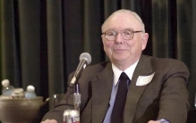 查理·芒格13个商业决策：最赚钱的企业，永远不做的2件事