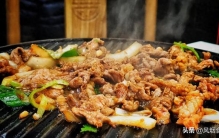 才发现，中国这10大常见美食，竟然都有800年历史，你吃过哪几种