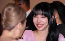 3个孩子、1所家庭学校、0个同学：李靓蕾给子女筑起的“爱之笼”​