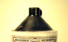 从药店9杯/日到全球200国！可口可乐138年：一瓶糖浆的商业传奇