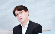 破局行业偏见：娱乐圈“清流”艺人，以实力与品格铸标杆