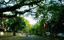 达卡，这个被称为“世界最拥挤城市”的地方，居民每天都在用汗