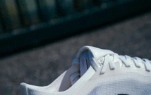 碾压耐克阿迪！今年卖最火的10双运动鞋，国货霸榜了！