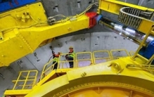 世界最长海底隧道诞生！中国深海巨龙掘5000米，打破百年技术垄断