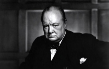 投降派最严厉的父亲——丘吉尔，如何给大英帝国“强行续命”？