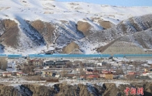 （走进中国乡村）世界最长高速公路隧道连通新疆乡村“致富路”