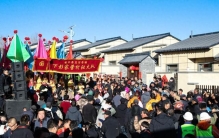 奔向新年的鼓声——甘肃榆中受灾群众搬入新家侧记