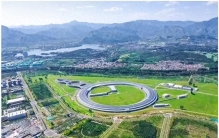 中国超级放大镜震撼亮相，一举创下世界之最，可比太阳亮1万亿倍