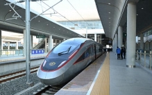 全球最快高铁要来了，中国高铁里程是其他国家总和的两倍