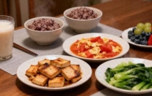 分析了58种食物后发现：这4种是真正的降尿酸“高手”，很多人吃错了