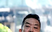 不要嘲笑贾国龙，给他一点时间