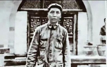 干裂嘴唇与刀刻皱纹，长征血色地图里最刺目的图腾！