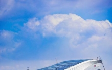 全球最大的室内滑雪场变身绿色“发电体”