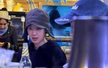 从地下室到顶峰相见：贾玲张小斐17年友情，娱乐圈最稀缺的“真”